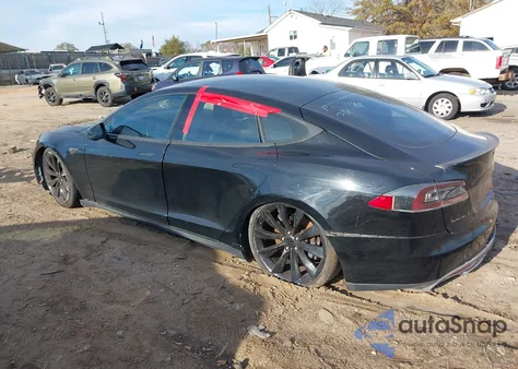 2013 Tesla Model S Performance из США, поврежденный, VIN 5YJSA1DP4DFP10349